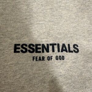 Fear of God ESSENTIALS Joggers Cuffed